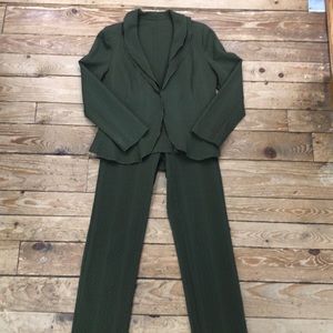 Babette Two Piece Crinkle Suit